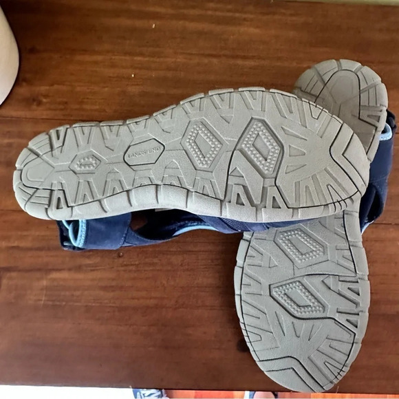 NWOT Land’s End All Weather Closed Toe River Sandals Radiant Navy Size 10 - Picture 10 of 15